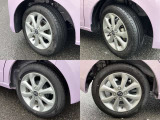 155/65R14 純正アルミホイール装着。タイヤはまだまだ使えます。