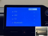 Bluetooth対応、CD/DVD再生機能付き。お好きな音楽を聴きながらのドライブは楽しいですよね〜♪