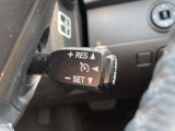 【クルーズコントロール】高速道路もラクラク走行。アクセルを離しても一定速度で走行ができ、長距離運転時の負担を軽減!加速・減速も簡単なスイッチ操作で調整できます。