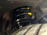 お車を安心してお乗りいただく為には、足回りの定期点検が欠かせません。サービスサポート(有償保証)では無料点検もご提供しており、安心のカーライフをお過ごしいただけるサポート体制が整っています。