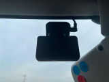 【ドライブレコーダー】ドライブレコーダー装備!走行中はもちろん、あおり運転や事故に遭遇した際、映像で記録し、万一のリスクに備えます。※記録用SDカードはお客様ご自身でご準備いただく必要があります。