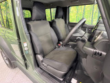運転席シート廻りは使用感も少なく、良好な状態となっています。丁寧に使われていたことがよくわかりますね。