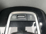 ドライブモードセレクトスイッチ、VSC OFFスイッチ。