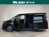 両側パワースライドドア付きだから、狭い駐車スペースなどでの 乗り降りラクラク!小さなお子さまのいるご家庭には嬉しい装備。