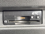 【ETC】高速道路の料金所をストレスなく通過!話題のスポットやサービスエリアに多い「スマートIC」利用時は必須のアイテムです。当店でセットアップを実施、ご納車当日からすぐにご利用いただけます!