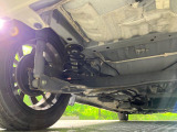 お車を安心してお乗りいただく為には、足回りの定期点検が欠かせません。サービスサポート(有償保証)では無料点検もご提供しており、安心のカーライフをお過ごしいただけるサポート体制が整っています。
