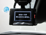 『ドライブレコーダー』動画を残すことで万が一の事態に遭遇した時の必須アイテムです。急ブレーキ・急ハンドルが起こった際、自動で記録が上書きされずに保存され、後でPC等で確認出来ます。
