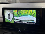 【アラウンドビューモニター】専用のカメラにより、上から見下ろしたような視点で360度クルマの周囲を確認することができます☆死角部分も確認しやすく、狭い場所での切り返しや駐車もスムーズに行えます。