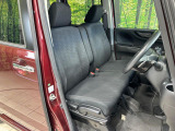 運転席シート廻りは使用感も少なく、良好な状態となっています。丁寧に使われていたことがよくわかりますね。