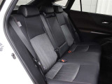 吸遮音材・制振材や高遮音ガラスを採用しているので、走行中の周囲の騒音や、クルマそのものが発する音も、車内には響きにくくなっています。