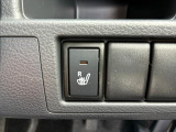 シートヒーター装備で寒い時の運転も快適☆