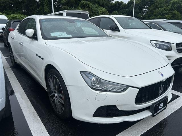 ギブリ ディーゼル 禁煙車 レッドレザーシート サンルーフ