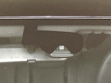 【エマージェンシーブレーキ】走行中に前方の車両等を認識し、衝突しそうな時は警報とブレーキで衝突回避と被害軽減をアシスト。より安全にドライブをお楽しみいただけます。