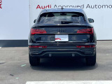 認定資格を持つテクニシャンにより入念なメンテナンスが施され、お客様のもとに。「Audiが2度認めたAudi」が高品質であることには、確かな理由があります。