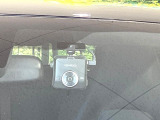 【ドライブレコーダー】ドライブレコーダー装備!走行中はもちろん、あおり運転や事故に遭遇した際、映像で記録し、万一のリスクに備えます。※記録用SDカードはお客様ご自身でご準備いただく必要があります。