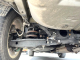 お車を安心してお乗りいただく為には、足回りの定期点検が欠かせません。サービスサポート(有償保証)では無料点検もご提供しており、安心のカーライフをお過ごしいただけるサポート体制が整っています。