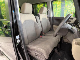 運転席シート廻りは使用感も少なく、良好な状態となっています。丁寧に使われていたことがよくわかりますね。
