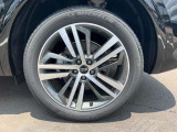 デモカーや社有車として使用していた車両が在庫の多くを占めています。そのためお車の経歴や整備記録はしっかりと把握しており、自信を持ってご提案できるお車ばかりです。