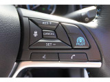 プロパイロット、高速道路でのドライバーの負担を軽減し、アクセル、ブレーキ、ハンドルの操作をクルマがアシスト。長距離移動のドライバーの疲労が軽減されます。快適な高速ドライブが楽しめます。