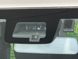 【スズキ セーフティサポート】走行中に前方の車両等を認識し、衝突しそうな時は警報とブレーキで衝突回避と被害軽減をアシスト。より安全にドライブをお楽しみいただけます。