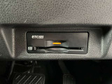 ETCは、高速道路料金所の渋滞を避け、時間と手間を省くことができます。また、料金の支払いや精算の手間が省け、便利で快適なドライブをサポートします