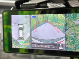 【全周囲カメラ】専用のカメラにより、上から見下ろしたような視点で360度クルマの周囲を確認することができます☆縦列駐車や幅寄せ時に活躍してくれます♪
