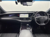 LS 500h エグゼクティブ 4WD 本革シート
