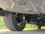 お車を安心してお乗りいただく為には、足回りの定期点検が欠かせません。サービスサポート(有償保証)では無料点検もご提供しており、安心のカーライフをお過ごしいただけるサポート体制が整っています。