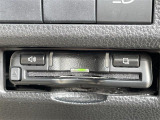 ◆【ETC】有料道路を利用する際に料金所で停止することなく通過できる、ETC車載器(ノンストップ自動料金収受システム機器)が装備されています。セットアップを行うことで利用可能になります。