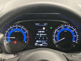 【メーター】メーター内のカラーディスプレイには運転をサポートするさまざまな情報を表示!