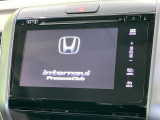 【メーカー純正ナビ】インテリアに溶け込むスタイリッシュな「専用設計」メーカーナビを装備♪視認性や操作性など基本性能にも優れ、より上質なカーライフをお楽しみいただけます。