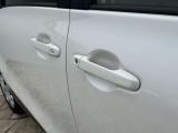スマート機能付き運転席ドアハンドルです!!左側も同様です♪