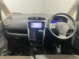 【運転席・助手席】スッキリとしたハンドル周りで使い勝手がいいです★