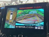 【パノラミックビューモニター】専用のカメラにより、上から見下ろしたような視点で360度クルマの周囲を確認することができます☆死角部分も確認しやすく、狭い場所での切り返しや駐車もスムーズに行えます。