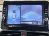 【アラウンドビューモニター】車を上から見下ろしているかのような映像で周囲の状況がひと目で確認、狭い駐車場に駐車するときも安心です♪