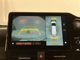 いまや必須装備「ナビゲーション」搭載!知らない場所にスイスイッとドライブ。もう、これなしではハンドルを握れませんね!でも運転中の操作は危険ですのでご注意ですね☆