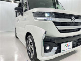 フォグランプ装着車です。暗い夜道の車両前方を明るく照らします