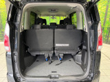 普段のお買い物や通勤、送迎等に十分な荷室スペースを確保しております。シートを倒すと、大きな荷物の積載も可能です♪