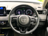【純正革巻きステアリング】上質な革を使用することで、手にしっかり馴染みとても運転しやすいハンドルです♪
