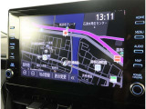 純正ナビを装備。タッチパネル式で使いやすく、お出かけもラクラクです。