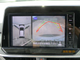 アラウンドビューモニター!空から見下ろしているかのような映像を映し出します。駐車時には安心ですよね♪