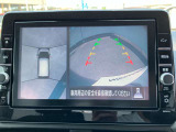 「上から丸見え」のアラウンドビューモニター搭載で運転の不安も一発解消♪