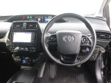 運転席廻りです。