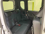 新車・中古車・サービス工場一体型店舗です。中古車はもちろん、ダイハツの新車も販売しておりますので是非一度ご来店下さい!