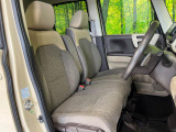 運転席シート廻りは使用感も少なく、良好な状態となっています。丁寧に使われていたことがよくわかりますね。