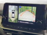 【アラウンドビューモニター】専用のカメラにより、上から見下ろしたような視点で360度クルマの周囲を確認することができます☆死角部分も確認しやすく、狭い場所での切り返しや駐車もスムーズに行えます。