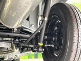 お車を安心してお乗りいただく為には、足回りの定期点検が欠かせません。サービスサポート(有償保証)では無料点検もご提供しており、安心のカーライフをお過ごしいただけるサポート体制が整っています。