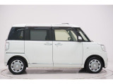県内13店舗にて常時500台以上ダイハツ車を展示中です。見て、触って、納得のいく一台をぜひ見つけてください。