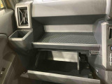 弊社では、お車を納車してからが本当のお付き合いのスタートだと思っています。お客様に頼りにされる「お店」を目指しています!