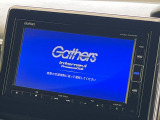 【純正ナビ】人気の純正ナビを装備しております。ナビの使いやすさはもちろん、オーディオ機能も充実!キャンプや旅行はもちろん、通勤や買い物など普段のドライブも楽しくなるはず♪
